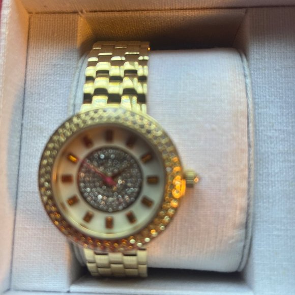 Gorgeous Isaac Mizrahi jeweled watch, NWT in original box - Picture 2 of 5